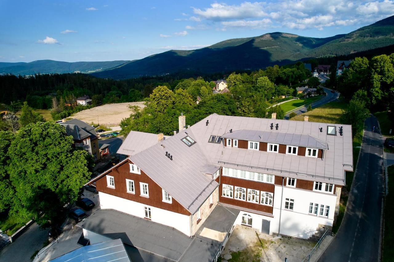 Apartament "Powoli" Z Darmowym Parkingiem Karpacz Esterno foto